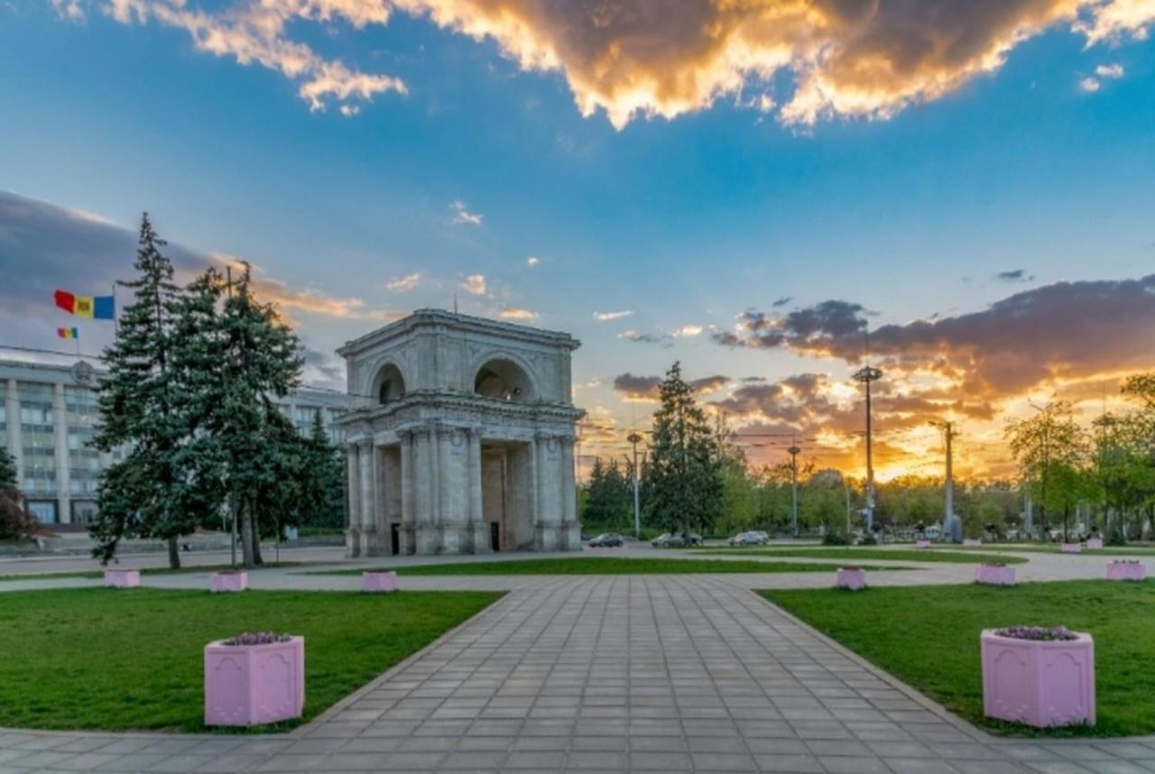 Ultracentral Armeneasca Street Кишинёв Экстерьер фото